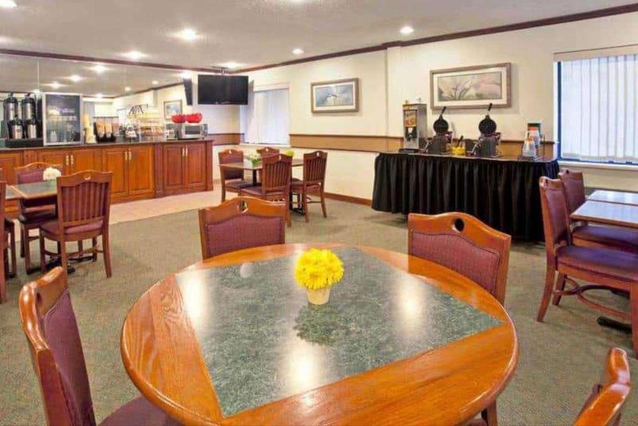 La Quinta Inn By Wyndham Indianapolis East-Post Drive Luaran gambar